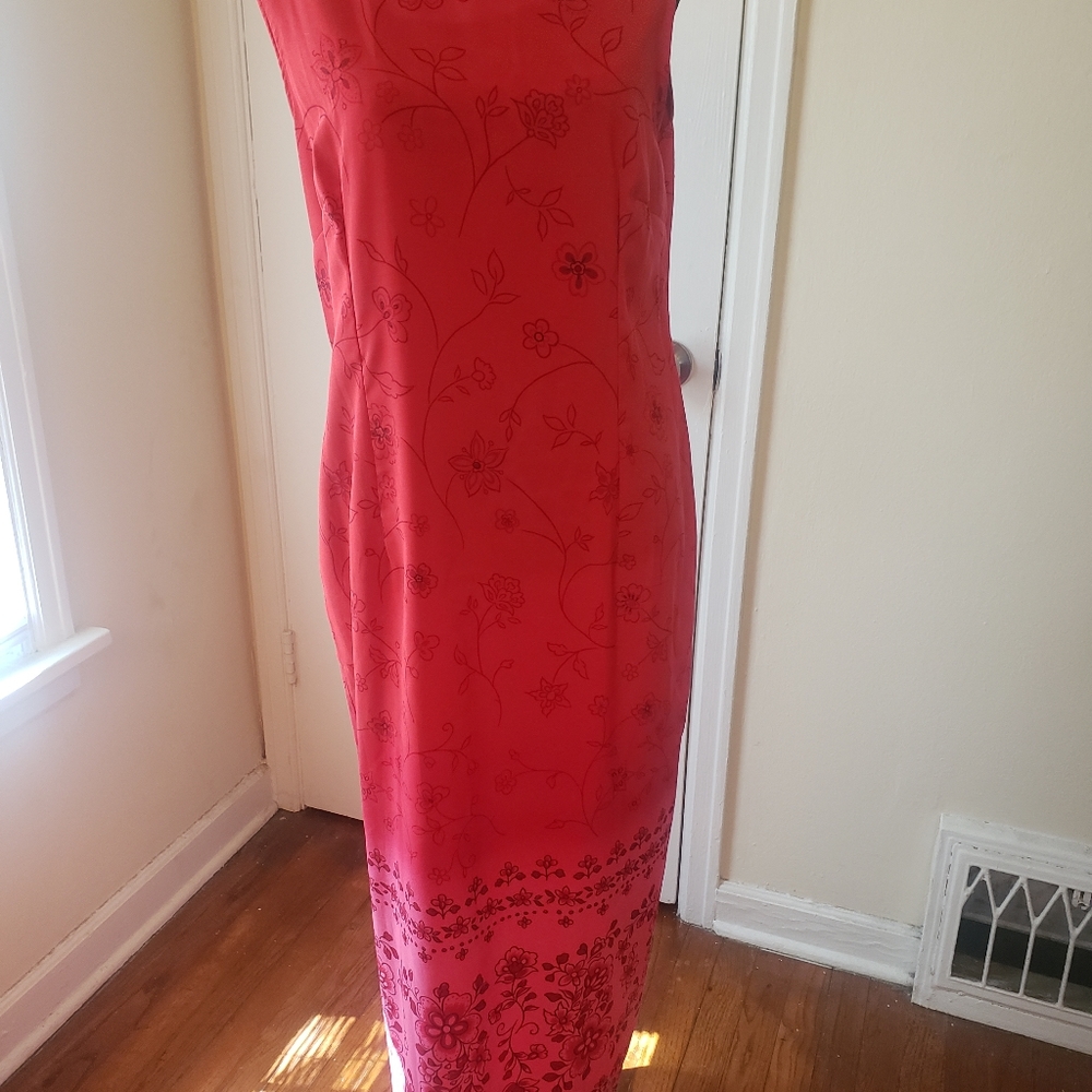 Red Sleeveless Dress 16